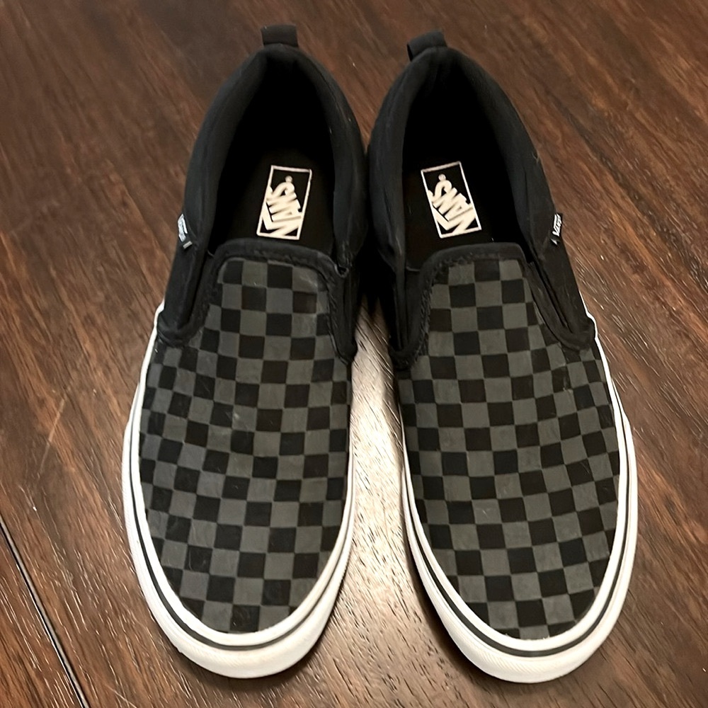 NEW VANS Boys Slip On Checkerboard Skate Sneakers Shoes - Sz. 7